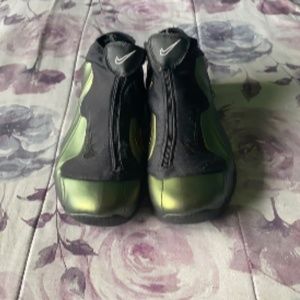 2008 Metallic Green Nike Air Flightposite 10.5 with heel drag